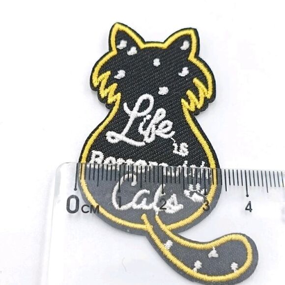 Cat Iron On Patch   - Picture 5 of 6
